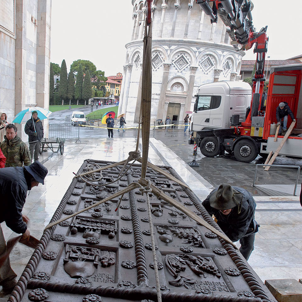 Replik der Bronzetür des Doms zu Pisa, Bonanno Pisano