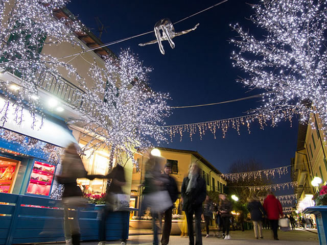 Weihnachten mit „Null-Kilometer“-Kunst